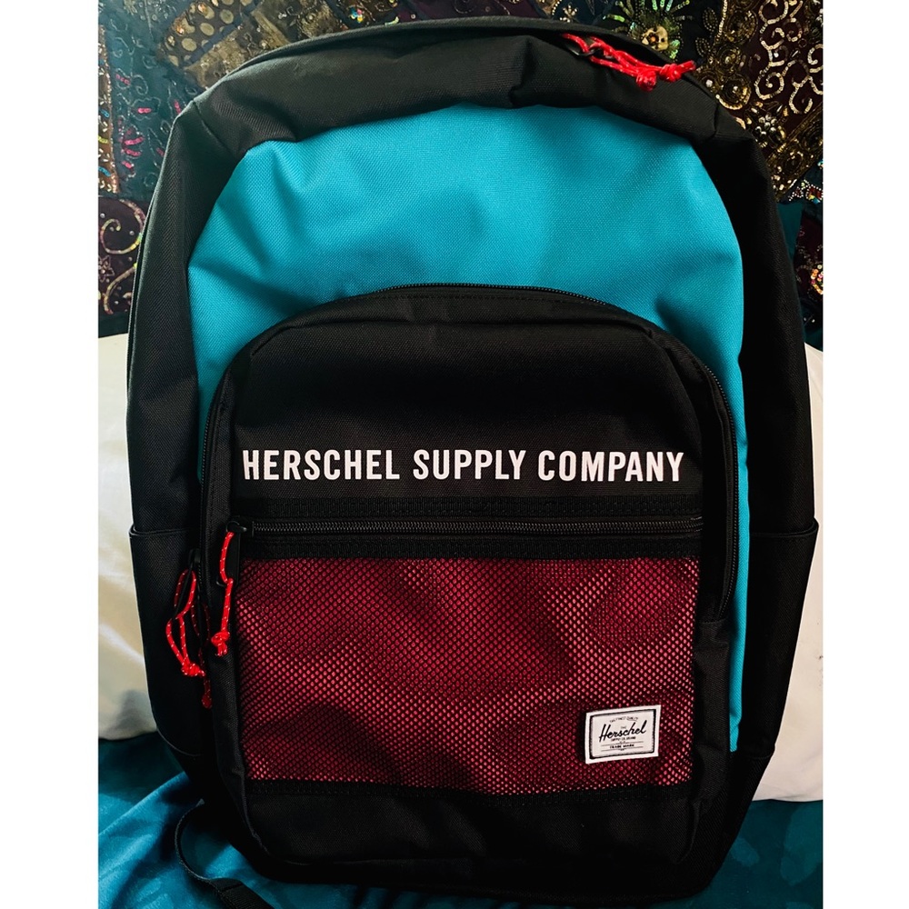 New with Tag Herschel Bag